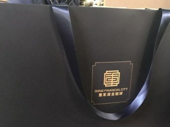 上海閘北印刷廠 匠心打造樣本、畫冊(cè)、說(shuō)明書與產(chǎn)品手冊(cè)的專業(yè)典范